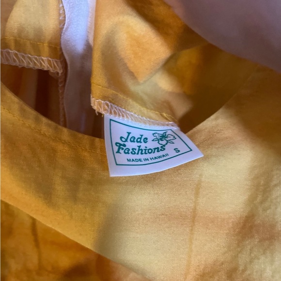 hawaiian dress - Picture 2 of 3